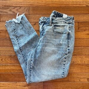 Women’s Time and Tru mid rise jeans size 4